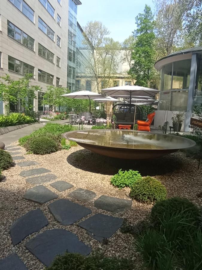 Designed Apartment Next To Vaclav Square With Terrace And Private Garage ปราก ภายนอก รูปภาพ