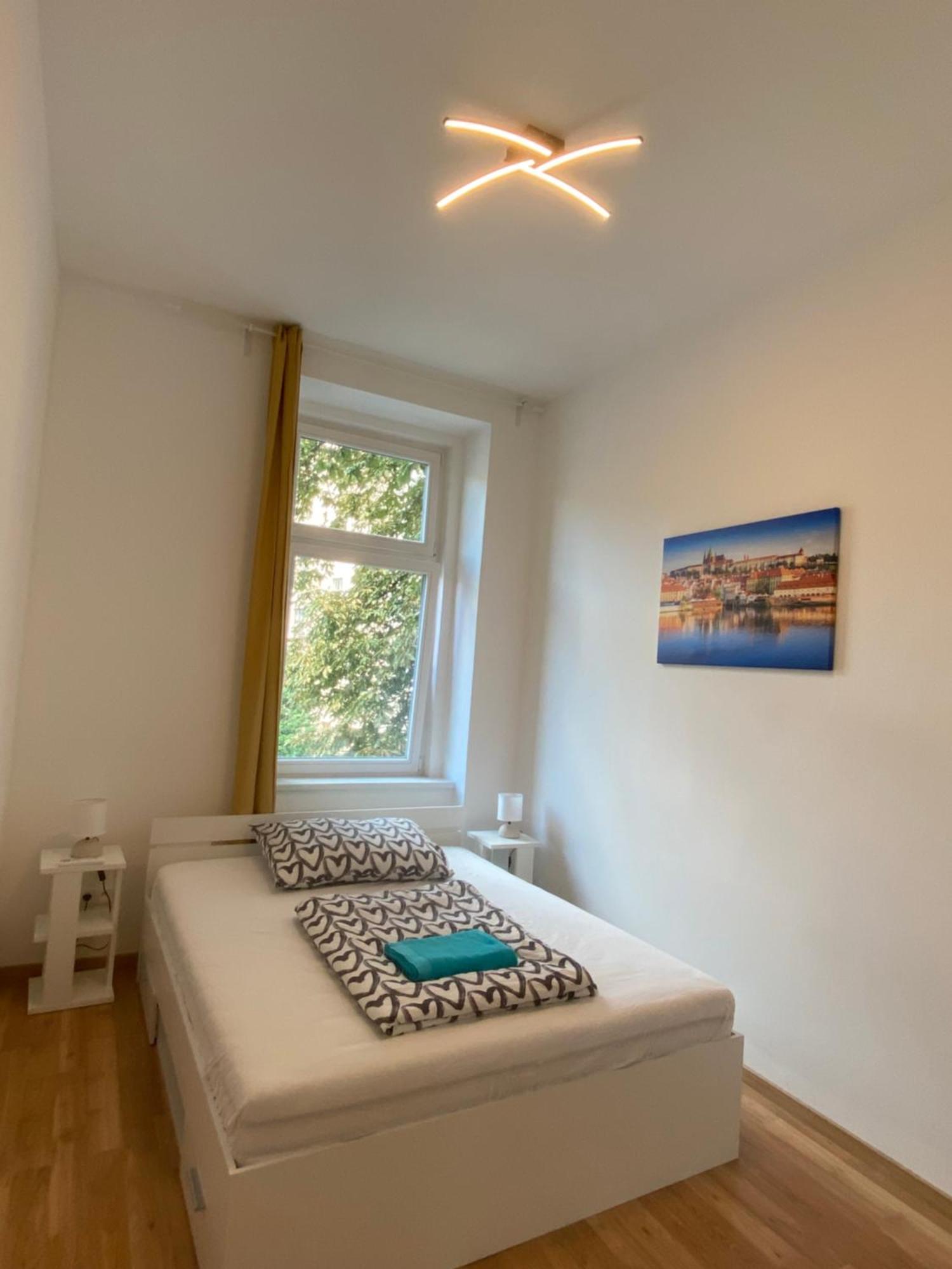 Designed Apartment Next To Vaclav Square With Terrace And Private Garage ปราก ภายนอก รูปภาพ